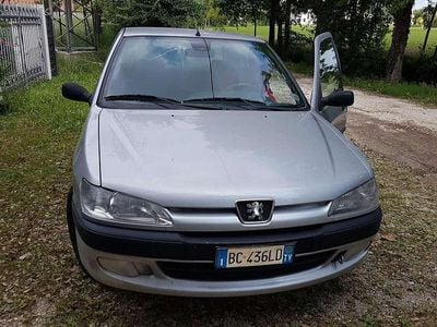 Peugeot 306