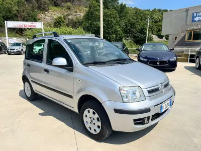 Usata Fiat Panda Emotion 60 CV (44 kW) 2010 Argento Utilitaria