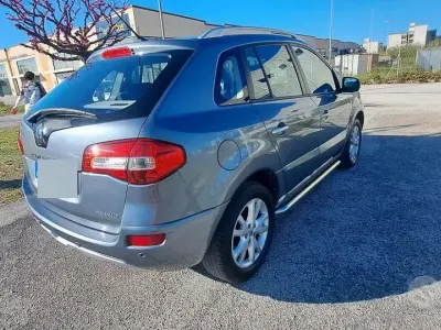 Usata Renault Koleos 150 CV (110 kW) 2009 Grigio SUV