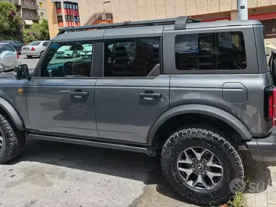 Nuova Ford Bronco 335 CV (246 kW) 2026 Grigio SUV