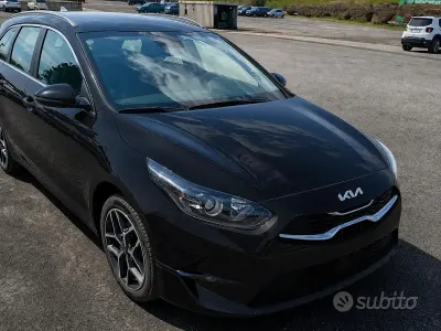 Begagnad Kia Ceed Sportswagon 136 HK (100 kW) 2023 Svart Kombi