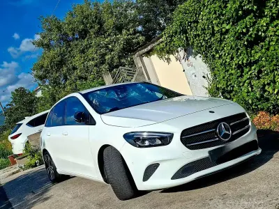 Usata Mercedes B180 136 CV (100 kW) 2020 Bianco Utilitaria