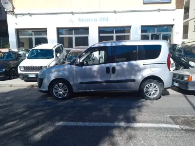Usata Fiat Doblò Dynamic 135 CV (99 kW) 2011 Grigio Monovolume