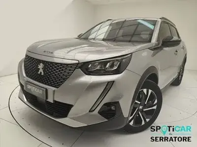 Usata Peugeot e-2008 Allure 100 kW (136 CV) 2022 Grigio SUV