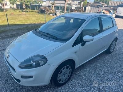Usata Fiat Punto Evo 77 CV (56 kW) 2011 Bianco Utilitaria