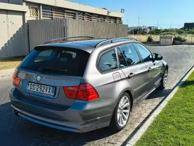 Usata BMW 320 Efficient Dynamics 177 CV (130 kW) 2008 Grigio Station wagon
