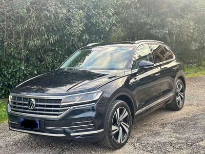 Blu/azzurro Usata 2021 VW Touareg Elegance SUV | 46.000 € (Ottimo prezzo)