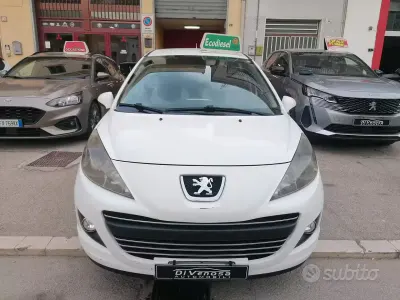 Usata Peugeot 207 Allure 92 CV (67 kW) 2012 Bianco Berlina