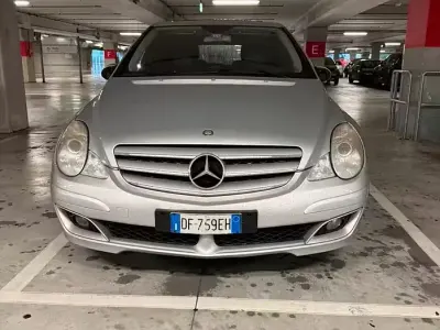 Usata Mercedes R320 224 CV (164 kW) 2006 Grigio Station wagon