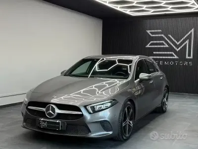 Occasion Mercedes A180 116 ch (85 kW) 2019 Gris Berline