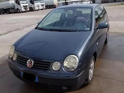 Usata VW Polo 75 CV (55 kW) 2005 Grigio Utilitaria