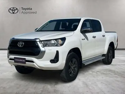 Begagnad Toyota HiLux Lounge 150 HK (110 kW) 2022 Vit Pickup