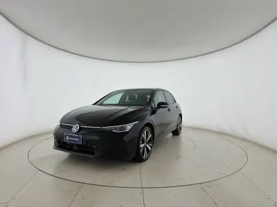 Nuova VW Golf VIII Edition 204 CV (150 kW) 2026 Grenadill black metallizzato Berlina