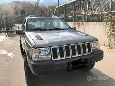 Usata Jeep Grand Cherokee 2010 Grigio SUV