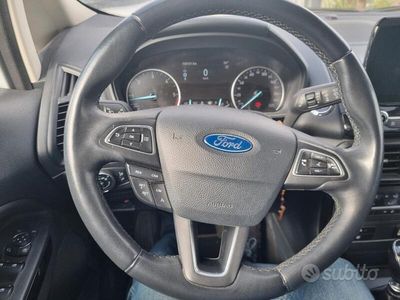 Usata Ford Ecosport Titanium 100 CV (73 kW) 2018 Bianco SUV