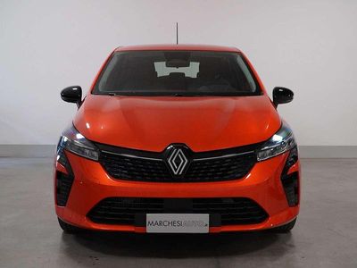 Usata Renault Clio V Evolution 101 CV (74 kW) 2024 Arancione Utilitaria