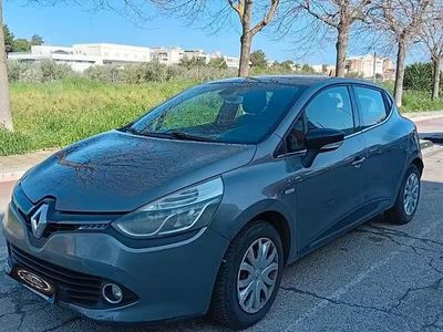 Usata Renault Clio IV 75 CV (55 kW) 2015 Grigio Berlina