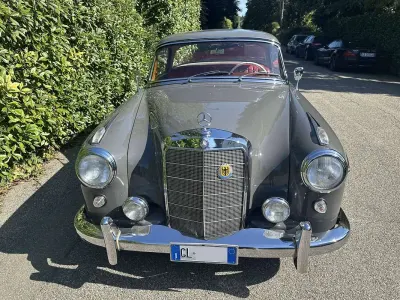 Usata Mercedes 220 SE 120 CV (88 kW) 1960 Grigio Coupé