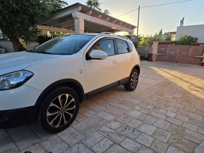 Usata Nissan Qashqai N-TEC 131 CV (96 kW) 2011 Bianco SUV