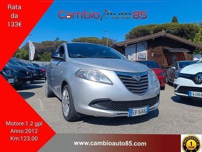 Usata Lancia Ypsilon Silver 69 CV (50 kW) 2012 Grigio Utilitaria