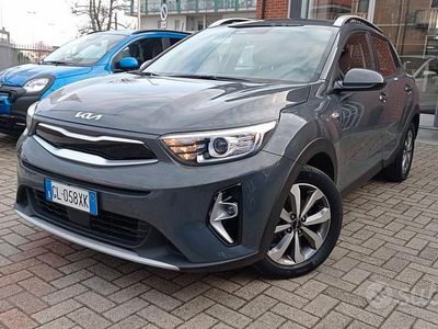 Usata Kia Stonic Urban 82 CV (60 kW) 2022 Grigio SUV