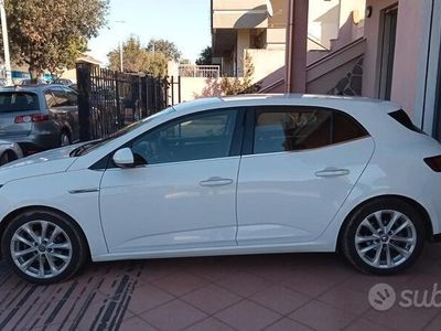 Usata Renault Mégane IV 116 CV (85 kW) 2019 Berlina