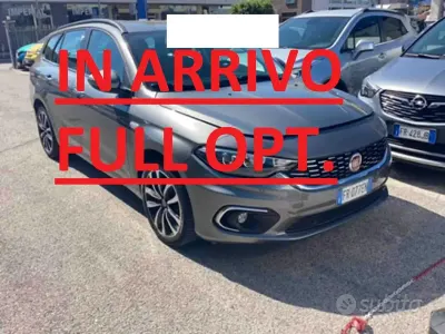 Usata Fiat Tipo Lounge 120 CV (88 kW) 2018 Grigio Station wagon