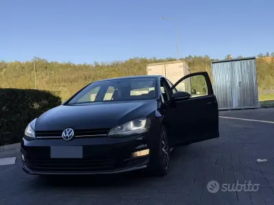 Usata VW Golf VII 110 CV (80 kW) 2013 Nero Utilitaria