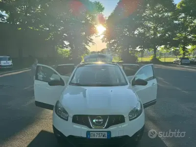 Usata Nissan Qashqai 150 CV (110 kW) 2011 Bianco SUV