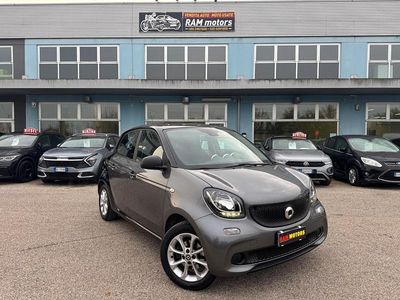 Grigio Usata 2015 Smart ForFour Prime Utilitaria | 9990 € (Buon prezzo)