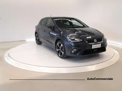 Usata Seat Ibiza FR 90 CV (66 kW) 2022 Grigio Utilitaria