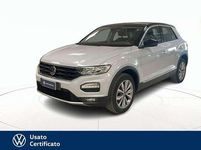 Usata VW T-Roc Style 150 CV (110 kW) 2021 Grigio / pastello SUV