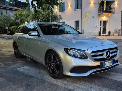 Usata Mercedes E220 Business 194 CV (142 kW) 2018 Station wagon