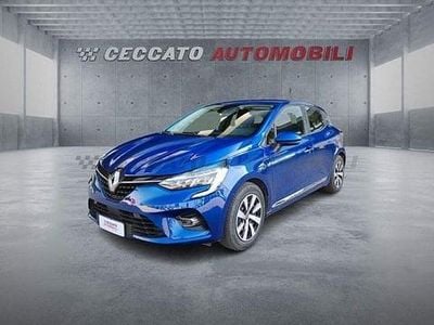 Usata Renault Clio V Zen 140 CV (102 kW) 2021 Blu Utilitaria