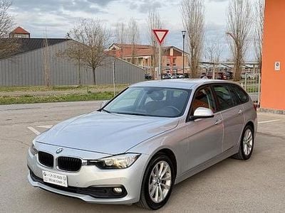 Usata BMW 320 Sport Line 190 CV (139 kW) 2017 Grigio Station wagon