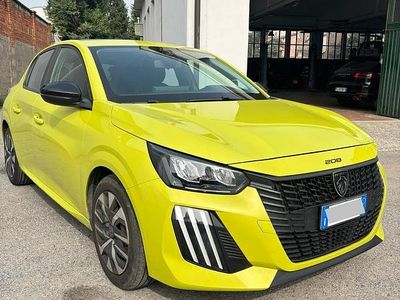 Usata Peugeot 208 Active 74 CV (54 kW) 2024 Giallo Utilitaria