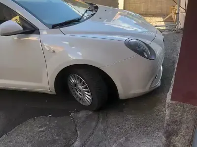 Gebraucht Alfa Romeo MiTo 70 PS (51 kW) 2013 Weiß Kleinwagen