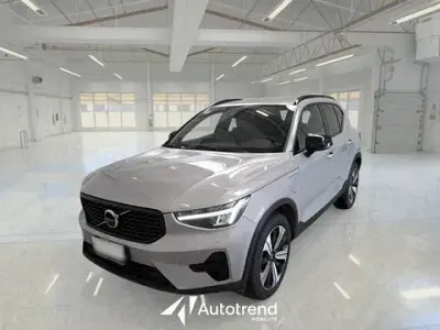 Usata Volvo XC40 Plus 261 CV (191 kW) 2022 Argento SUV