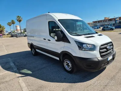 Usata Ford Transit Trend 131 CV (96 kW) 2021 Bianco Furgone