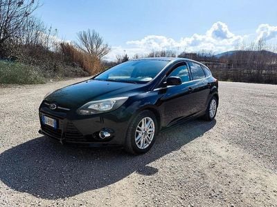 Begagnad Ford Focus 125 HK (91 kW) 2013 Svart Sedan