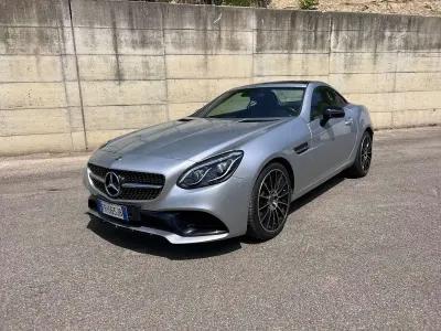 Usata Mercedes SLC180 AMG line 156 CV (114 kW) 2018 Argento Cabrio