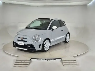 Usata Abarth 595C Esseesse 180 CV (132 kW) 2021 Grigio Cabrio