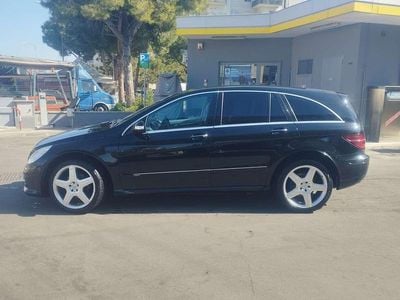 Usata Mercedes R320 224 CV (164 kW) 2007 Monovolume