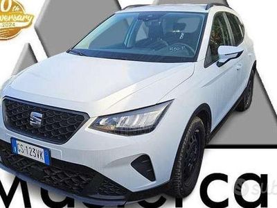 Usata Seat Arona 95 CV (69 kW) 2024 Bianco nevada metallizzato SUV