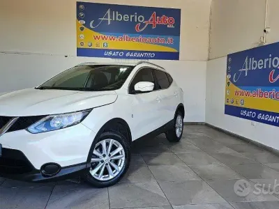 Usata Nissan Qashqai Acenta 110 CV (80 kW) 2014 Bianco SUV
