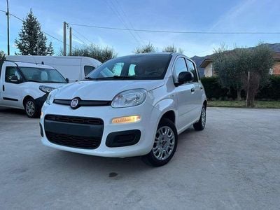 Usata Fiat Panda Pop 69 CV (50 kW) 2016 Bianco Utilitaria