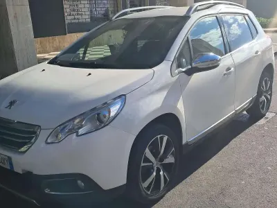 Usata Peugeot 2008 99 CV (72 kW) 2016 Bianco SUV