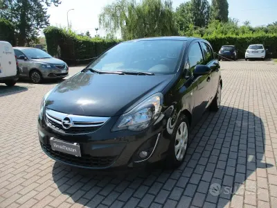 Usata Opel Corsa Edition 75 CV (55 kW) 2014 Nero Utilitaria