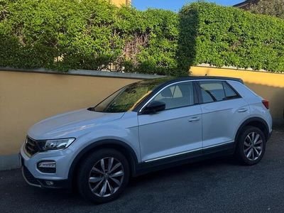 Usata VW T-Roc Advance 116 CV (85 kW) 2019 Grigio SUV