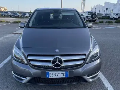 Usata Mercedes B180 Premium 109 CV (80 kW) 2013 Utilitaria